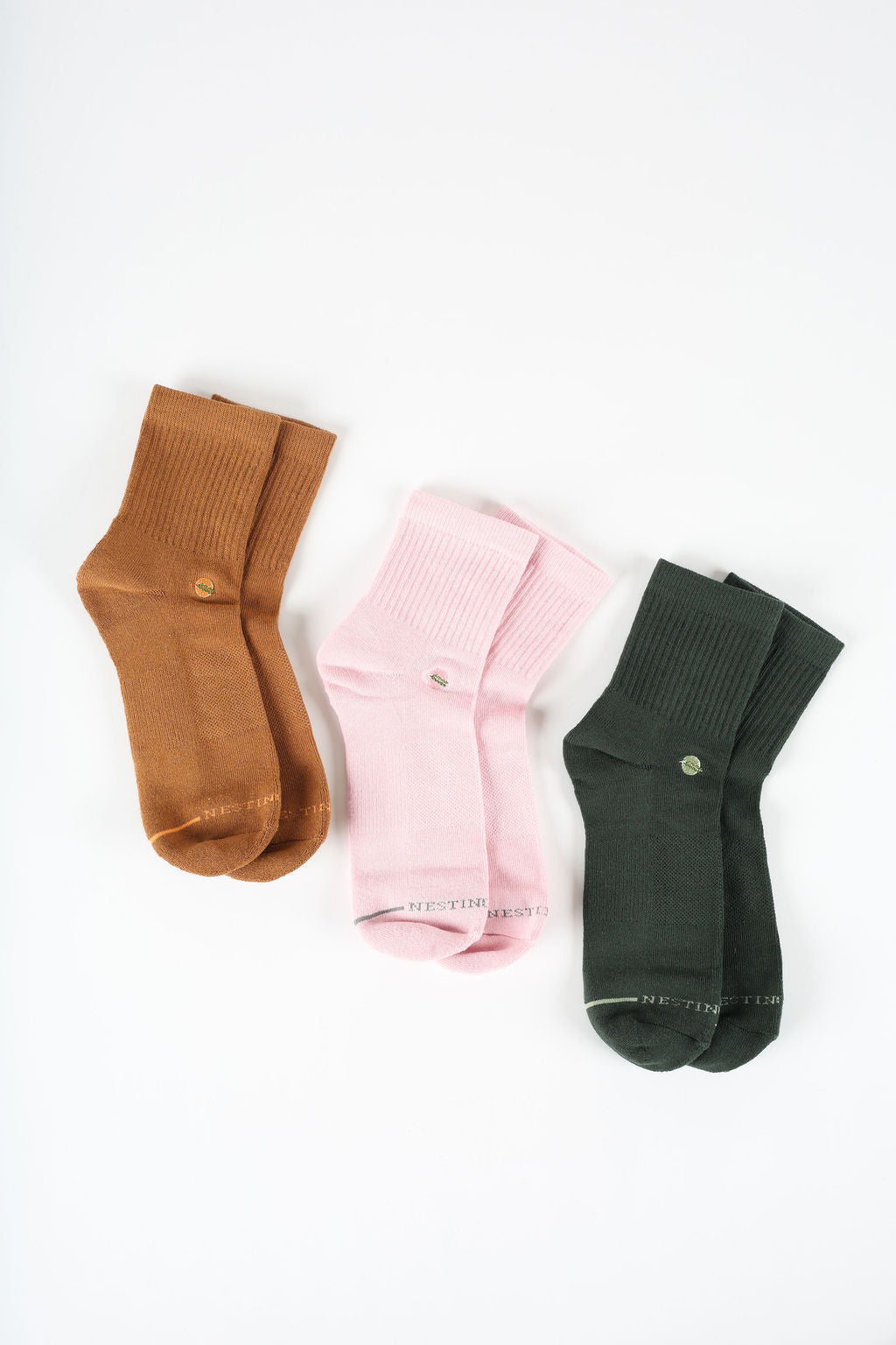 NESTING OLIVE SOCKS