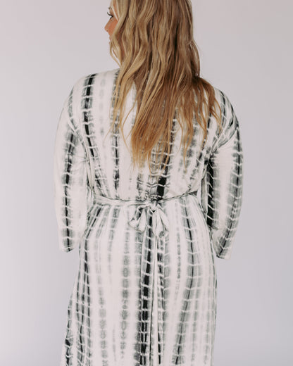 Dress Robe – Black Tie Dye